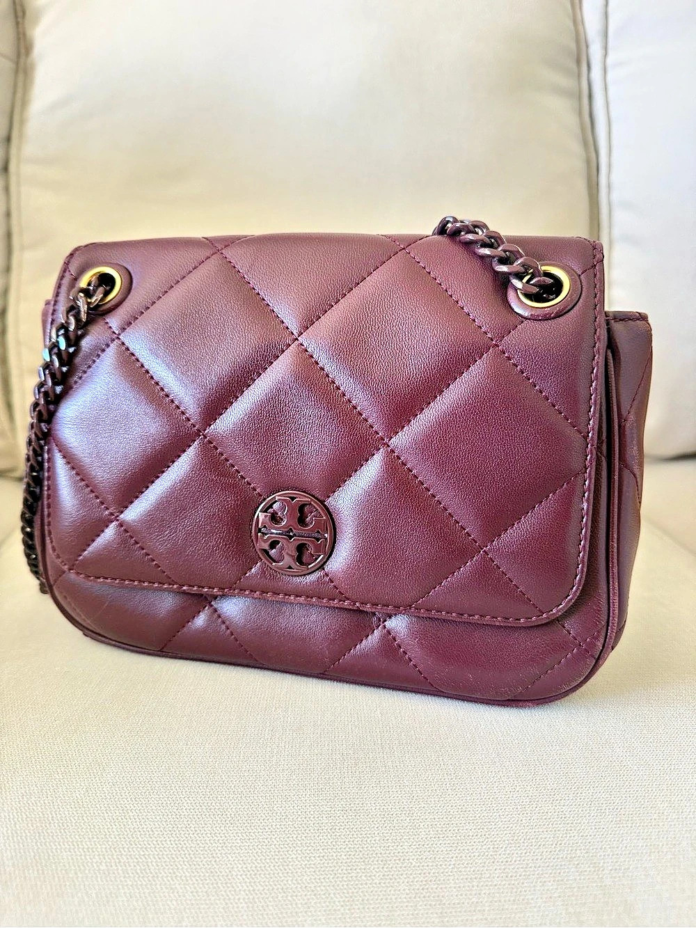 Tory Burch Kira Chevron Convertible Shoulder Bag Burgundy